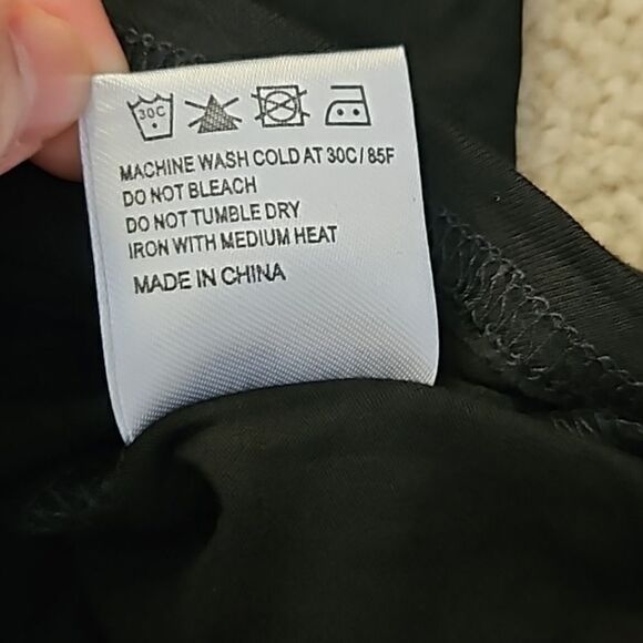 AmélieBoutik Women Slim Fit Chest Pocket Shirt V Neck Short Sleeve Basic Top L - Picture 10 of 10